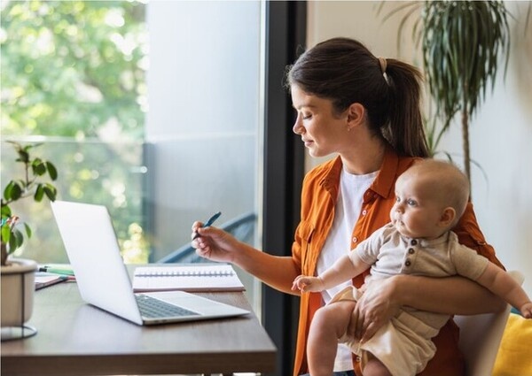 Профсоюзы СОЦПРОФ: декрет — лучшее время для карьерного поворота и нового старта